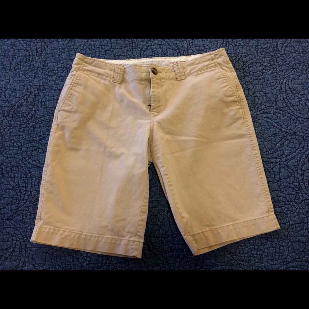 Khaki Bermuda shorts